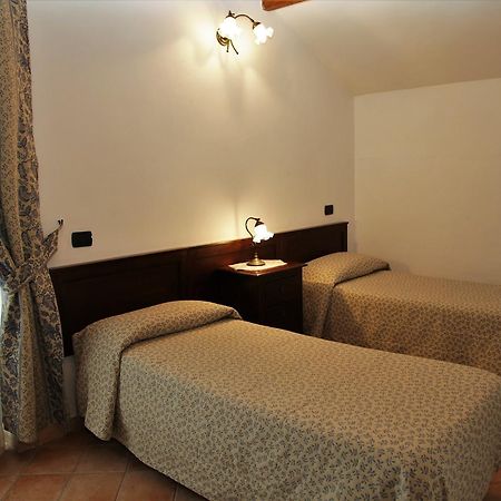 Hotel Il Ghiro Овіндолі Екстер'єр фото
