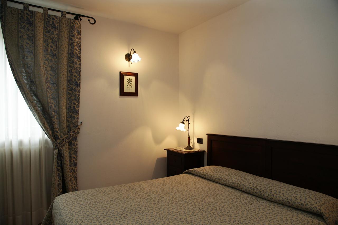 Hotel Il Ghiro Овіндолі Екстер'єр фото
