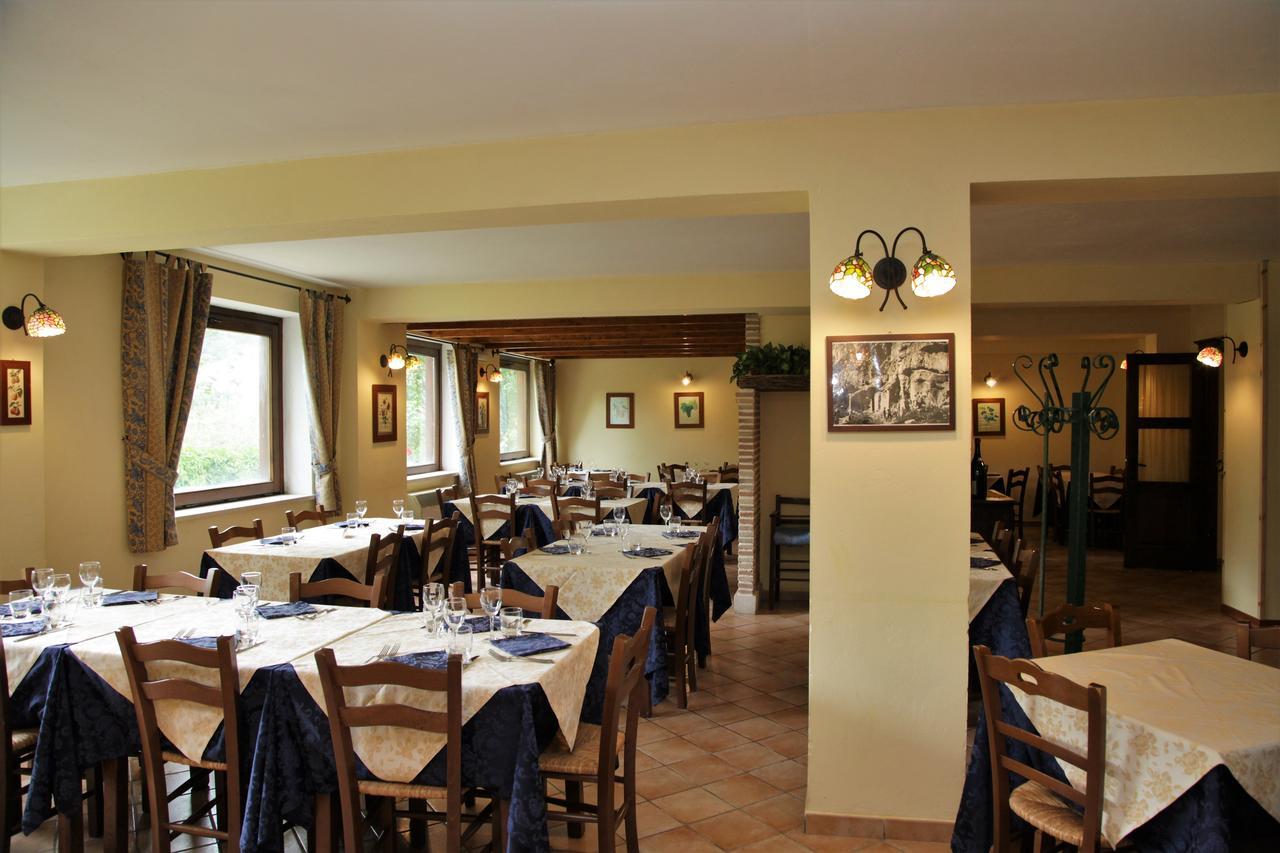 Hotel Il Ghiro Овіндолі Екстер'єр фото
